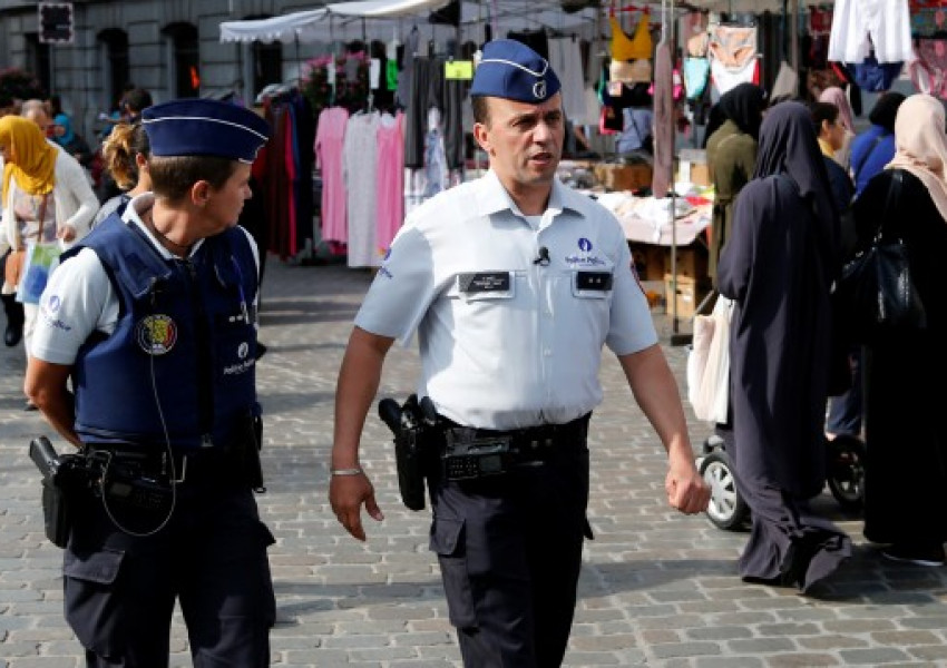 Опит за атентат в Антверпен