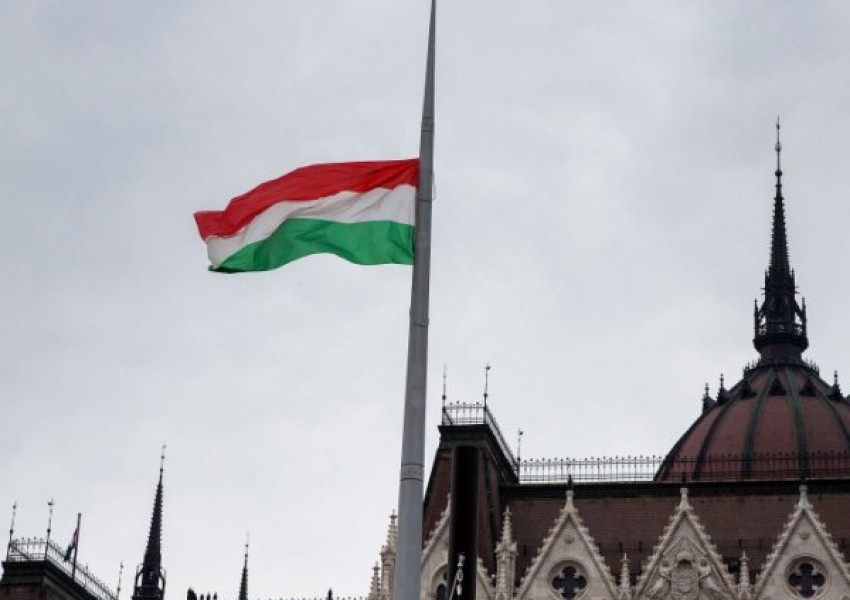 Люксембург иска Унгария да бъде изключена от ЕС