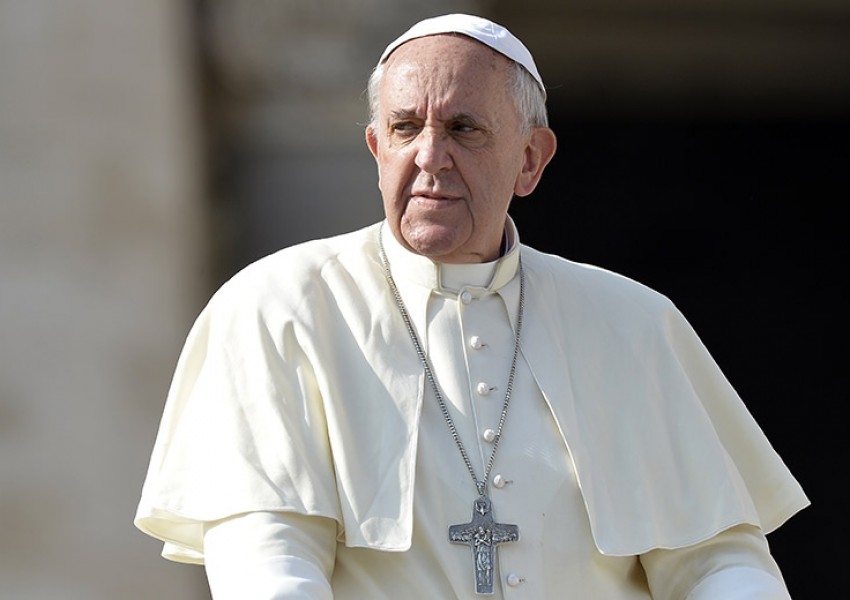 Папа Франциск скочи срещу журналистите: "Вие сте терористи!"