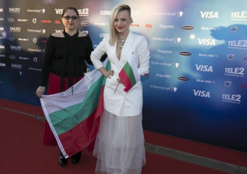 Българи в чужбина масово подкрепят Поли Генова за "Евровизия"