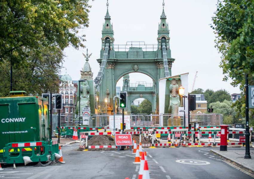 Hammersmith Bridge, ще бъде затворен до 2027 година.