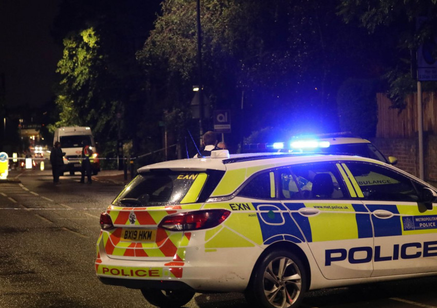 Застреляха 20 годишен в Южен Лондон, полицията издирва нападателите! (СНИМКИ) 