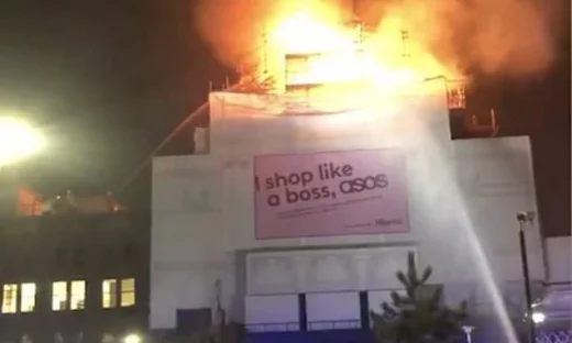 Пожар подпали култов лондонски клуб