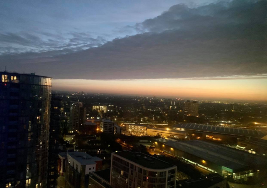 Изгревът над Лондон, тази сутрин! 