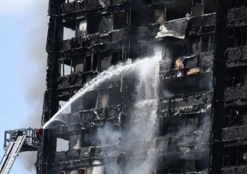 Жервите от пожара в Лондон вече са 17