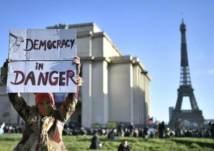 Има арестувани във Франция след протести срещу Закона за глобалната сигурност