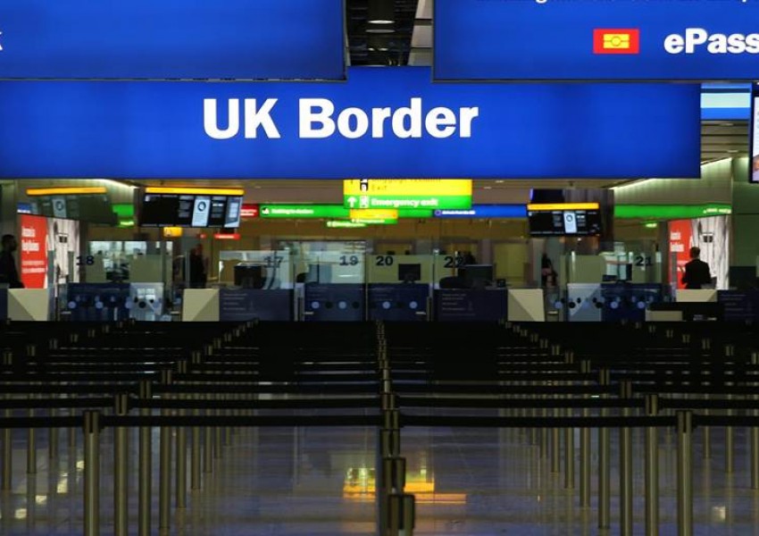 Великобритания отчете рекордни нива на миграция за 2015 г.