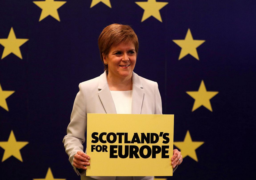 Шотландия трябва да поиска разрешение от Англия за да проведе референдум за независимост!