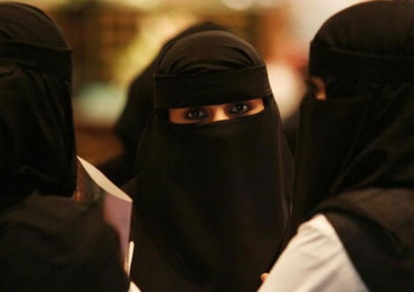 Исторически напредък в Саудитска Арабия: 20 жени в общинските съвети