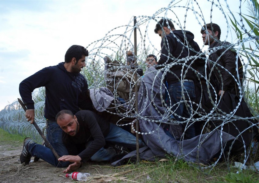 Поне 17 джихадисти са влезли в Европа с бежанския поток