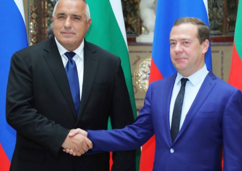 Бойко Борисов проведе среща с Дмитрий Медведев в Туркменистан