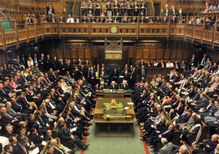 Парламентът на Великобритания спира работа за месец