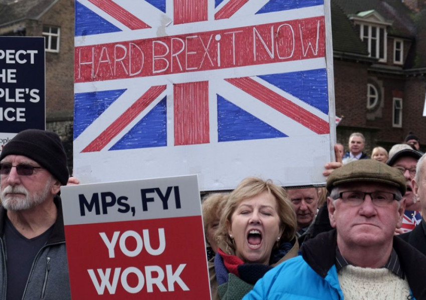 Какво би означавал за Великобритания "Брекзит" без споразумение