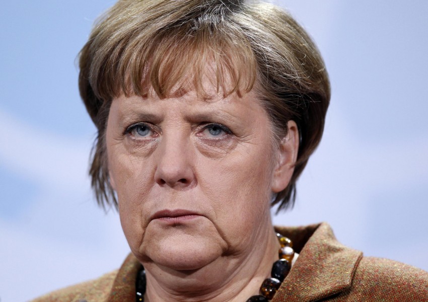 Меркел отхвърли искането за лимит на бежанците
