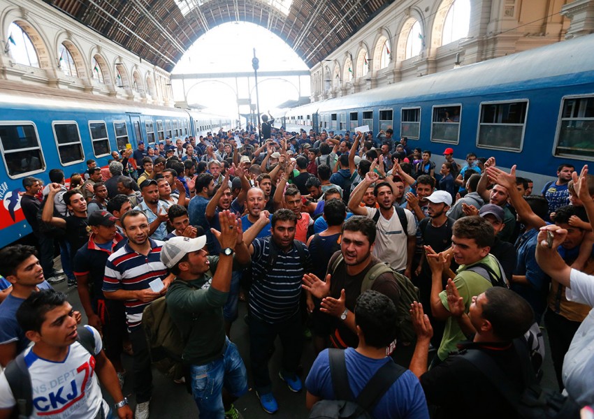 Австрия планира да депортира 50 000 мигранти