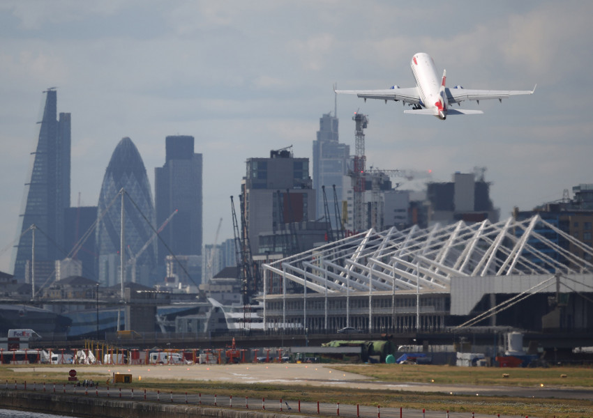 Британските летища са отчели скок в броя на пътниците през 2022 г.