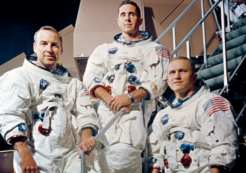 Коледното послание на екипажа на Аполо 8