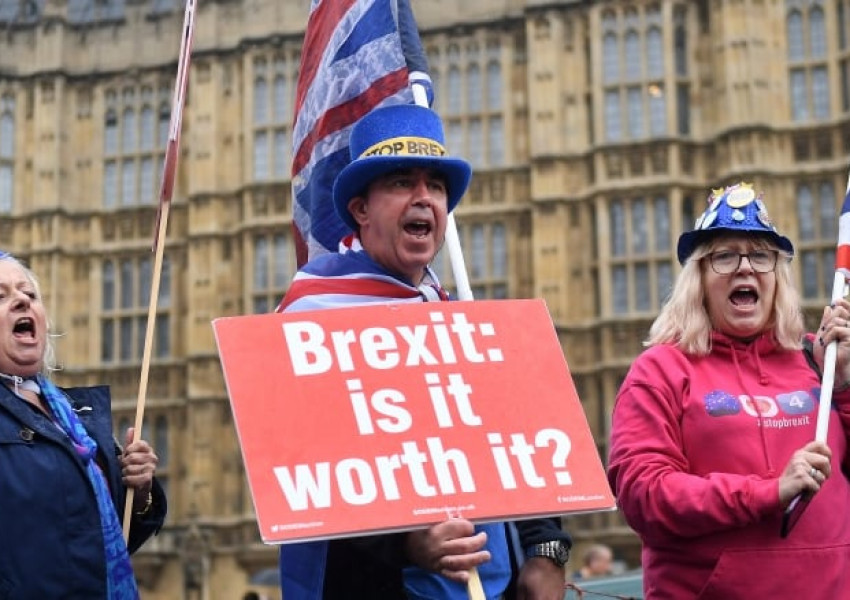 Колко ще изгуби Великобритания след Брекзит?