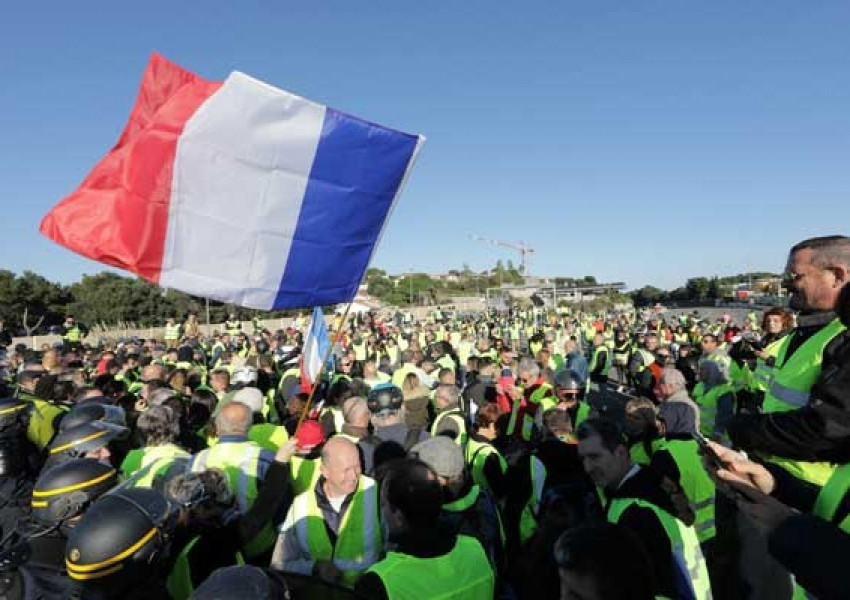 Протести за горивата и във Франция