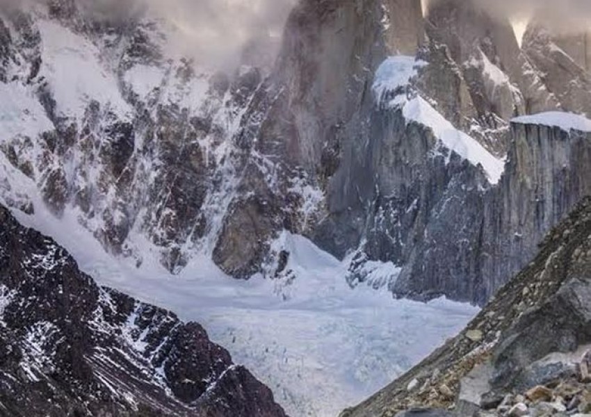 Родни алпинисти покориха един от най-трудните върхове в света (СНИМКИ)