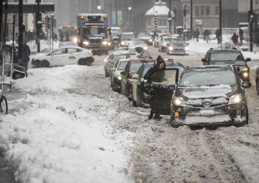 Снежна буря смрази САЩ 