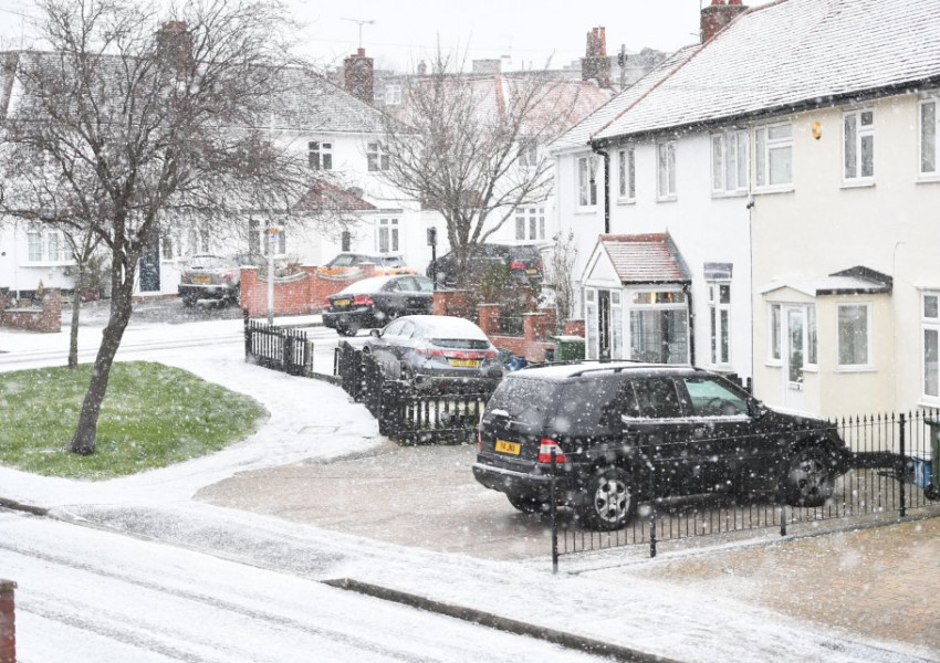 Сняг и на Острова. Вижте къде са най-силните валежи!