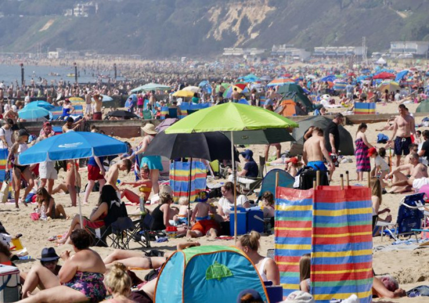 Рекордно горещ „Банк холидей уикенд“ на Острова