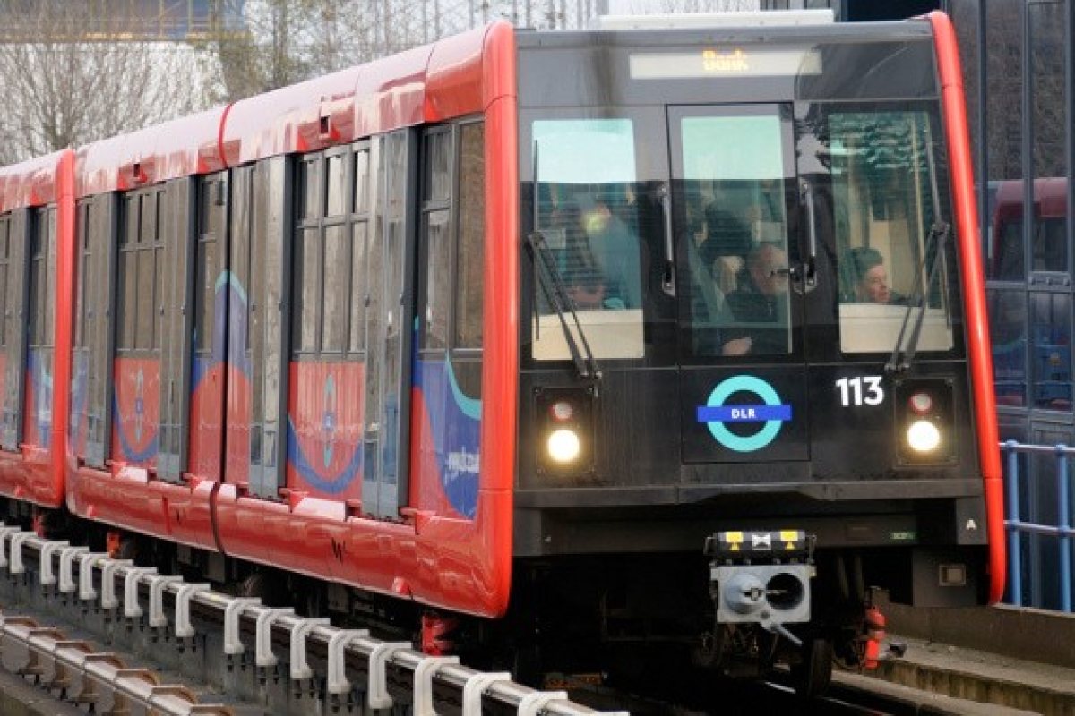 И DLR излизат на стачка