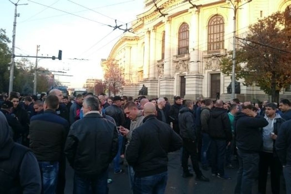 Полицаите: Протестът ни е принципен, ще продължим до победа!