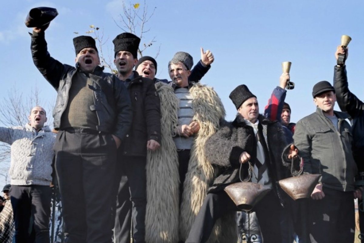 Румънски овчари нападнаха парламента в Букурещ