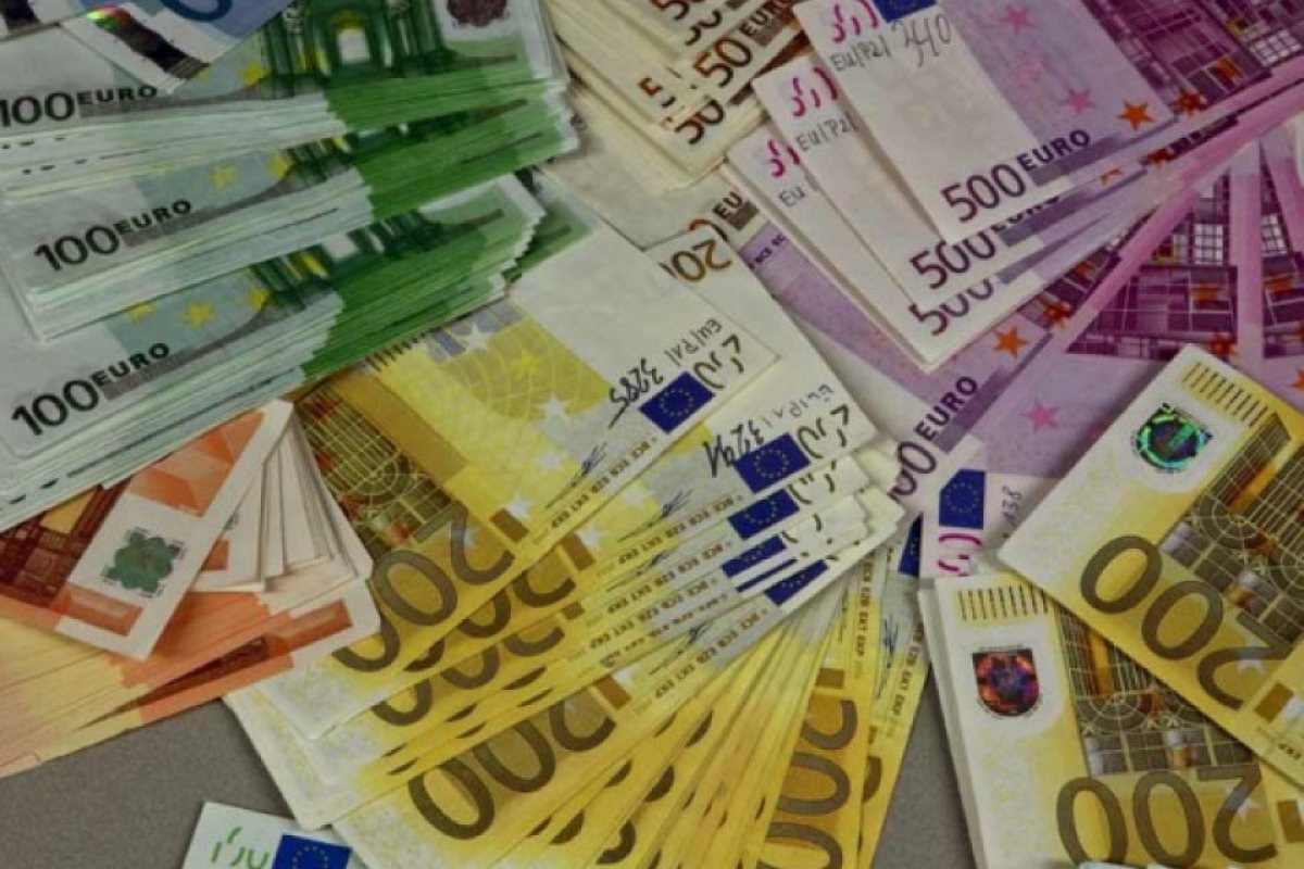 Предколедно! Шеф завеща 1,5 млн.евро на служителите си