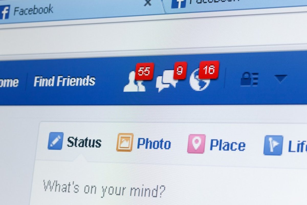 Как да разберем кой ни следи във Facebook