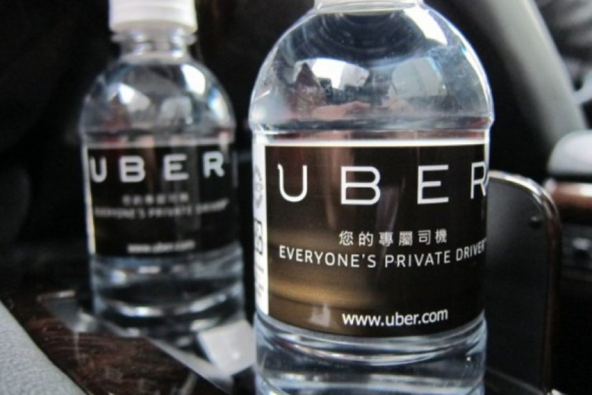 Uber вече с и доставка на храна по домовете