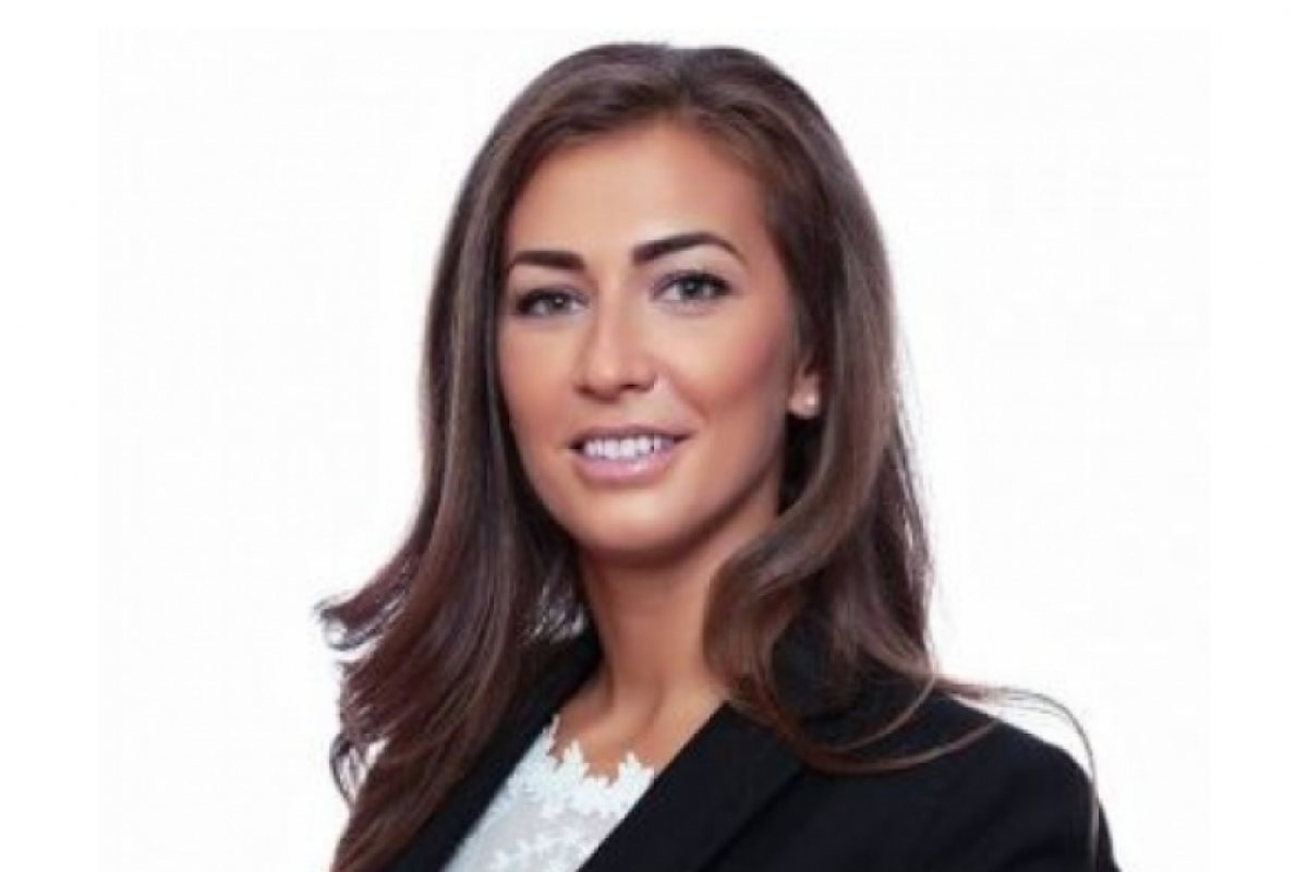 Кметицата на Владая за скандалните снимки: Млад човек съм, нормално е да излизам