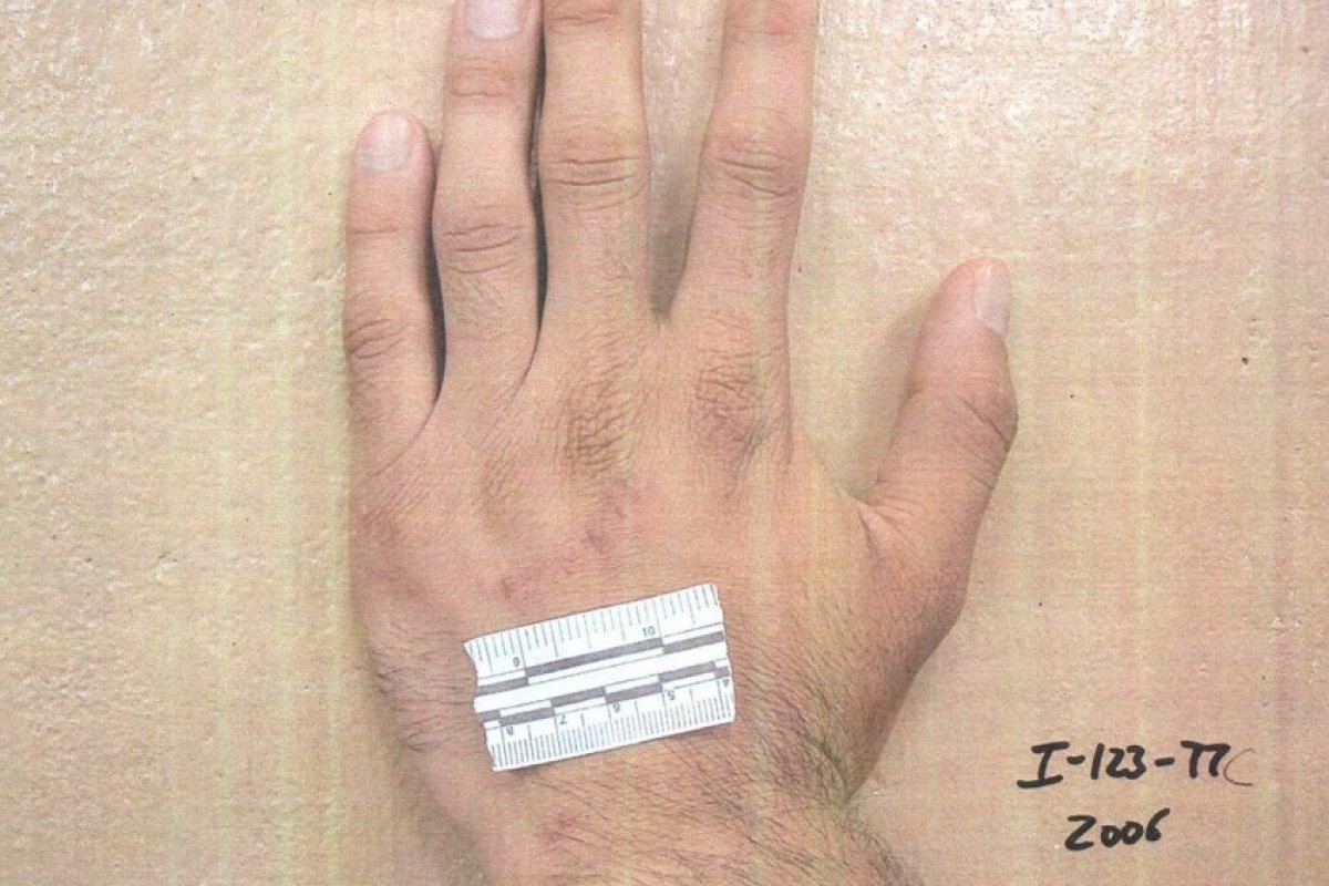 Ето как са изтезавали затворниците в Ирак и Афганистан (СНИМКИ 18+)