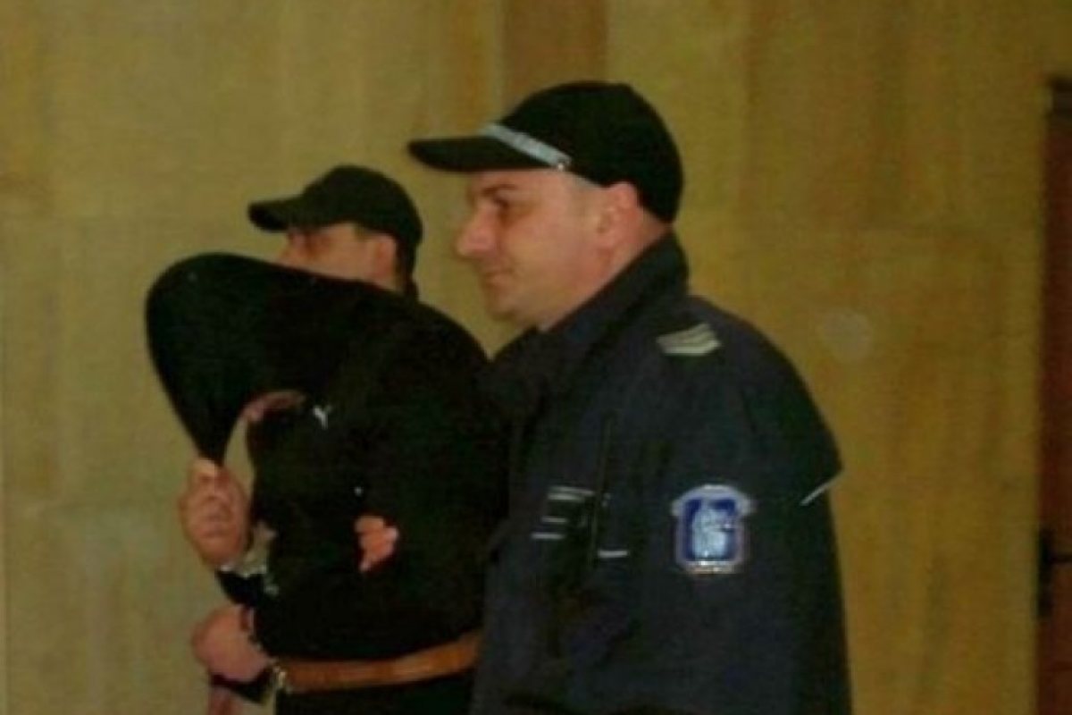 Обирджията от Средец остава в ареста