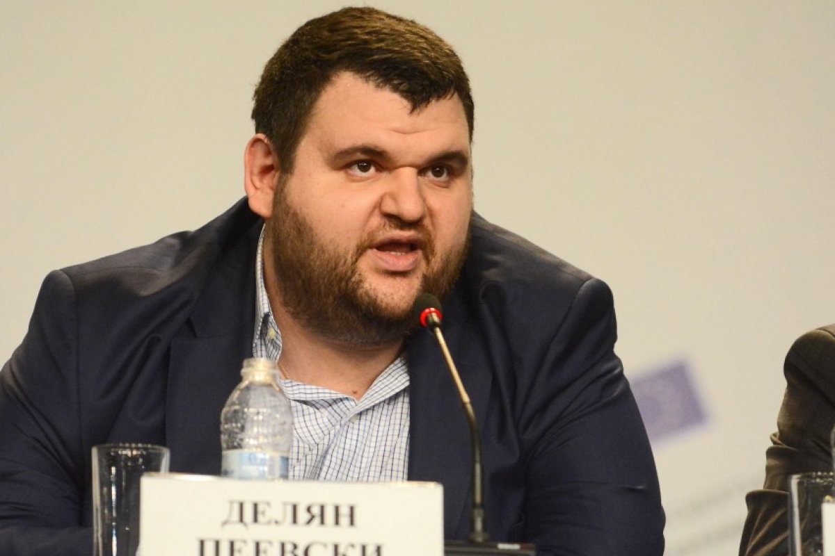 НАП започва проверка на фирмите на Пеевски