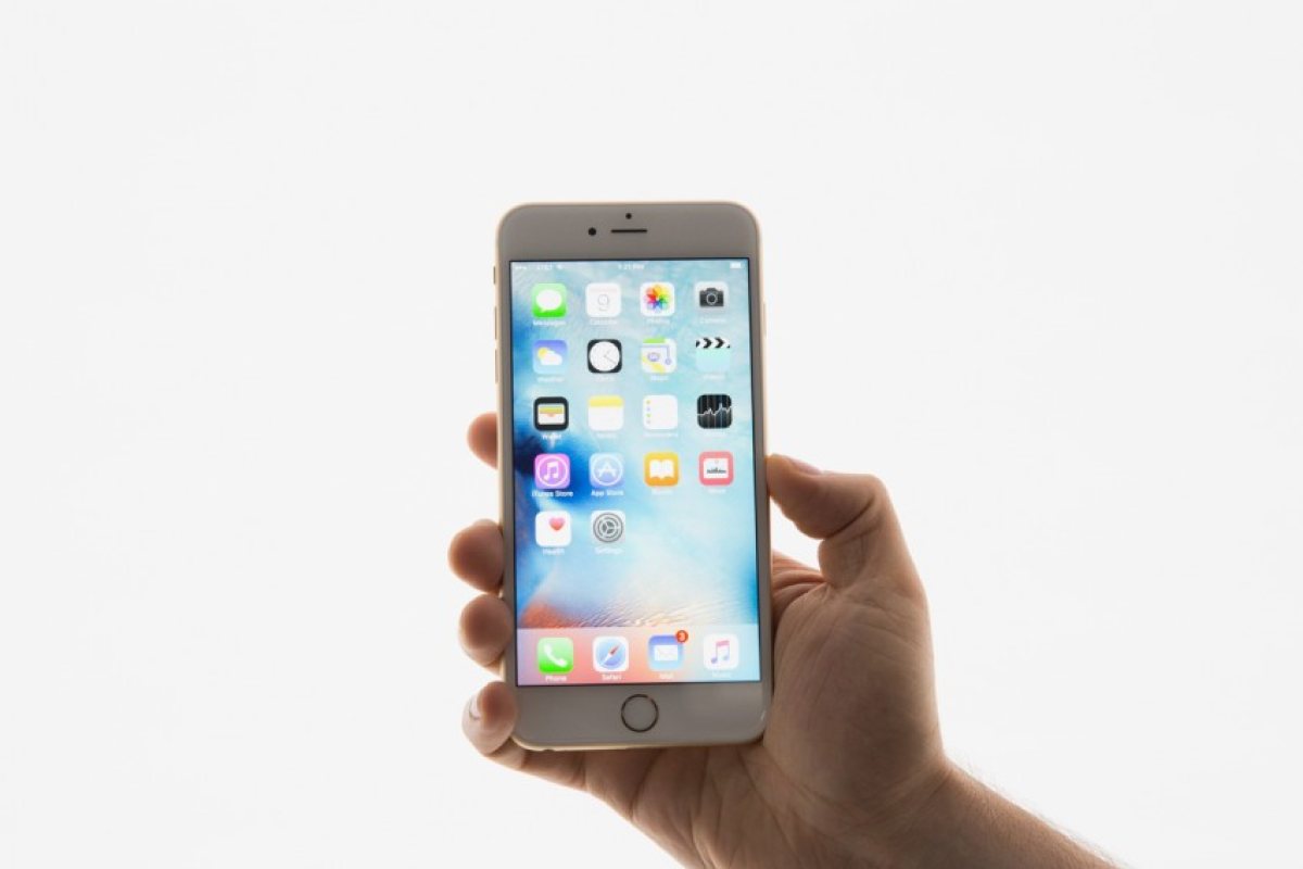 Никога не правете това с вашия Iphone! (ВИДЕО)