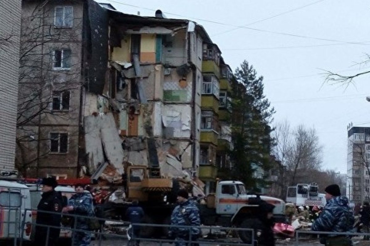 Взрив срути сграда в Русия, има загинали (ВИДЕО)