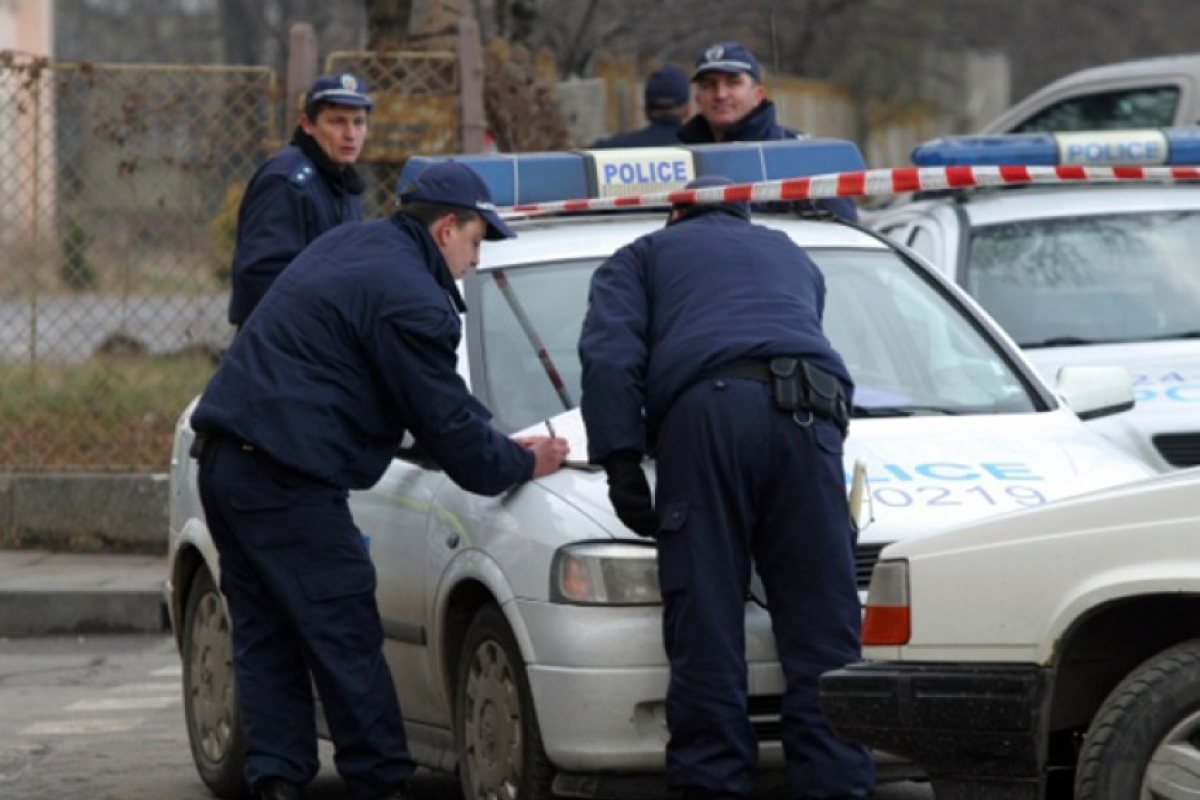 Среднощен екшън в София: Бивш затворник катастрофира след гонка с полицията