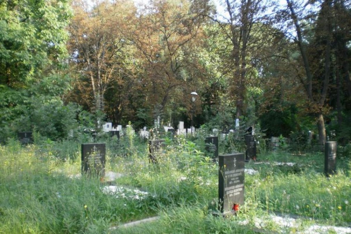 Нова професия на гробищата – хит сред ромите
