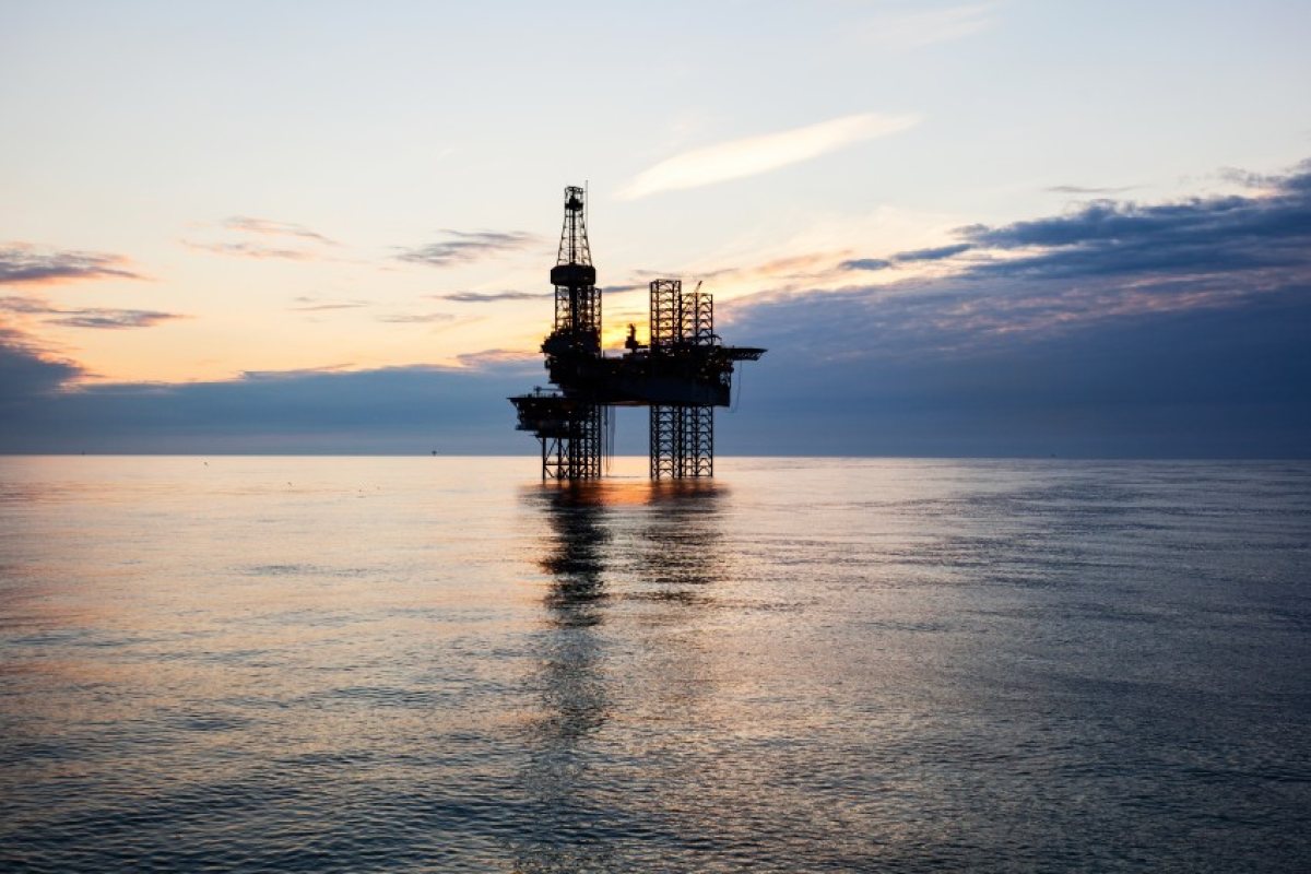 „Шел“ ще рови за нефт в Черно море