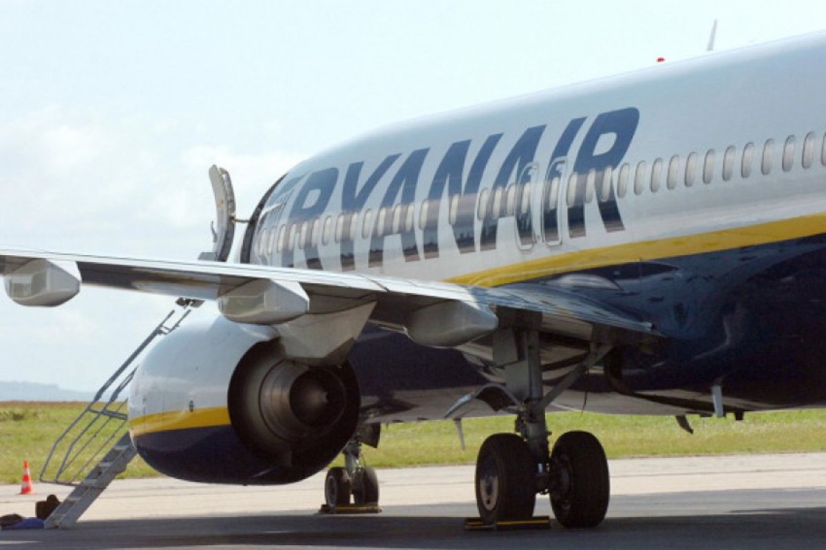 Ryanair поиска 6 хиляди паунда за смяна на полет