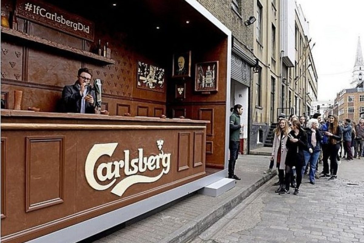 Carlsberg с уникален бар в Лондон
