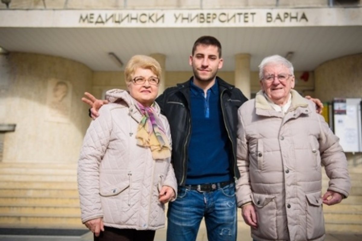 Студент от Варна спаси живота на британец