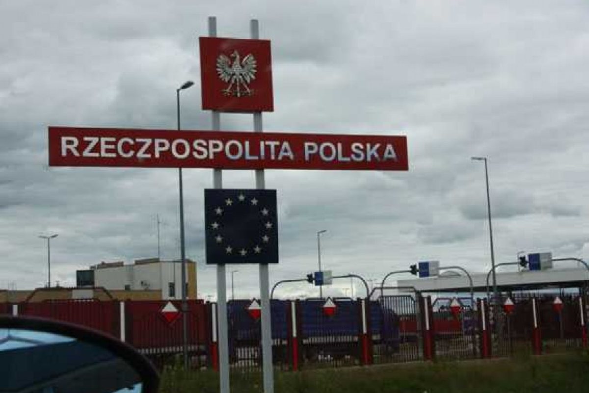 Полша въвежда граничен контрол през лятото