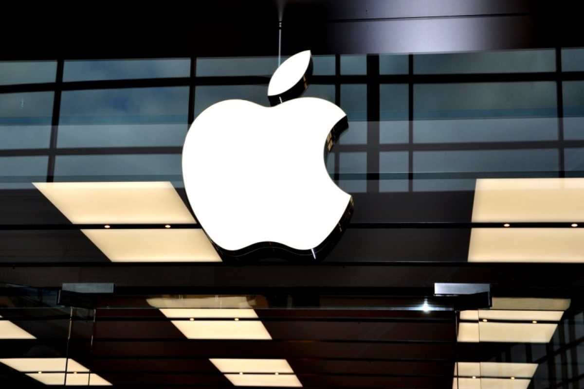 Доверието в Apple спада драстично