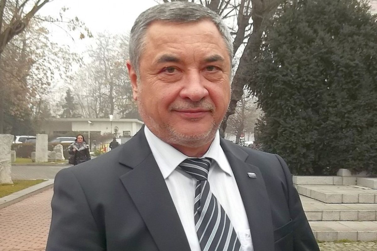 Симеонов към българите в чужбина: Крякащи протестъри!