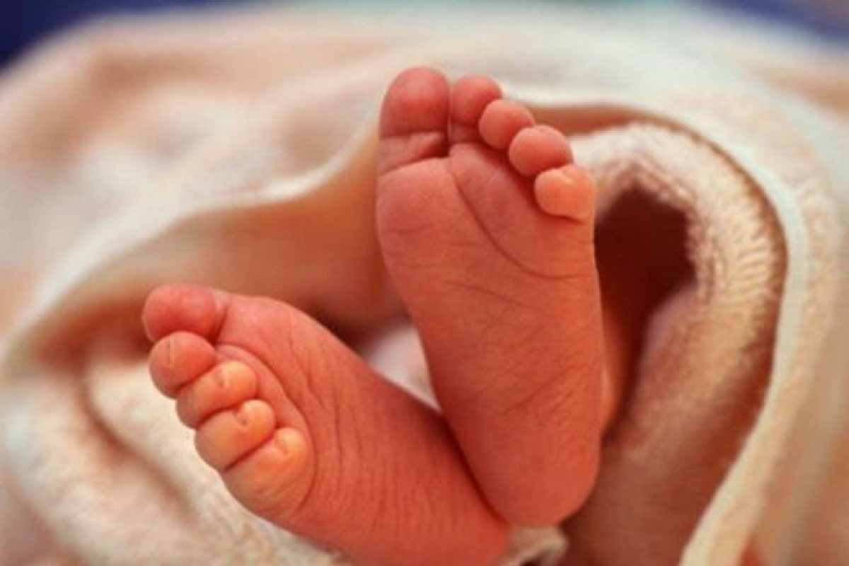 Бебе със сърце отвън се роди в Китай