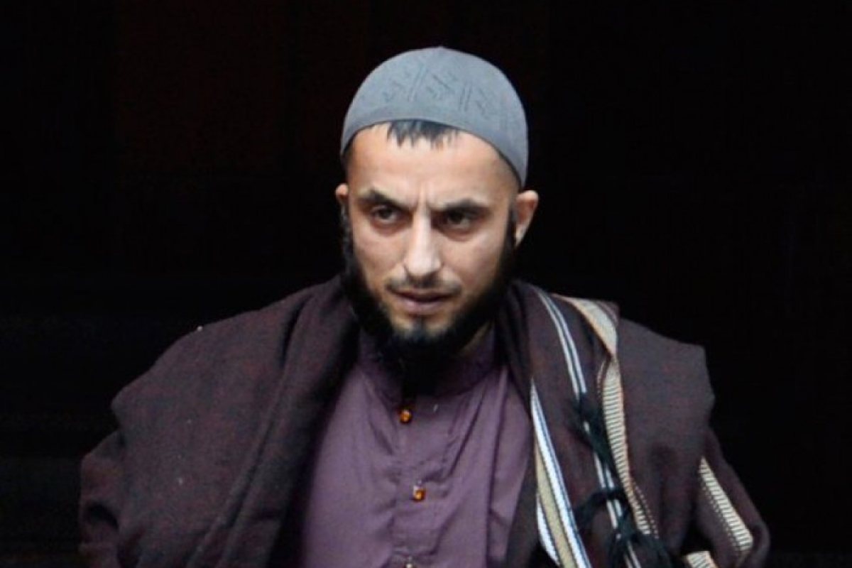 Mъж предизвика паника на полета до Бирмингам, крещял “Аллах акбар” и “Бум!”